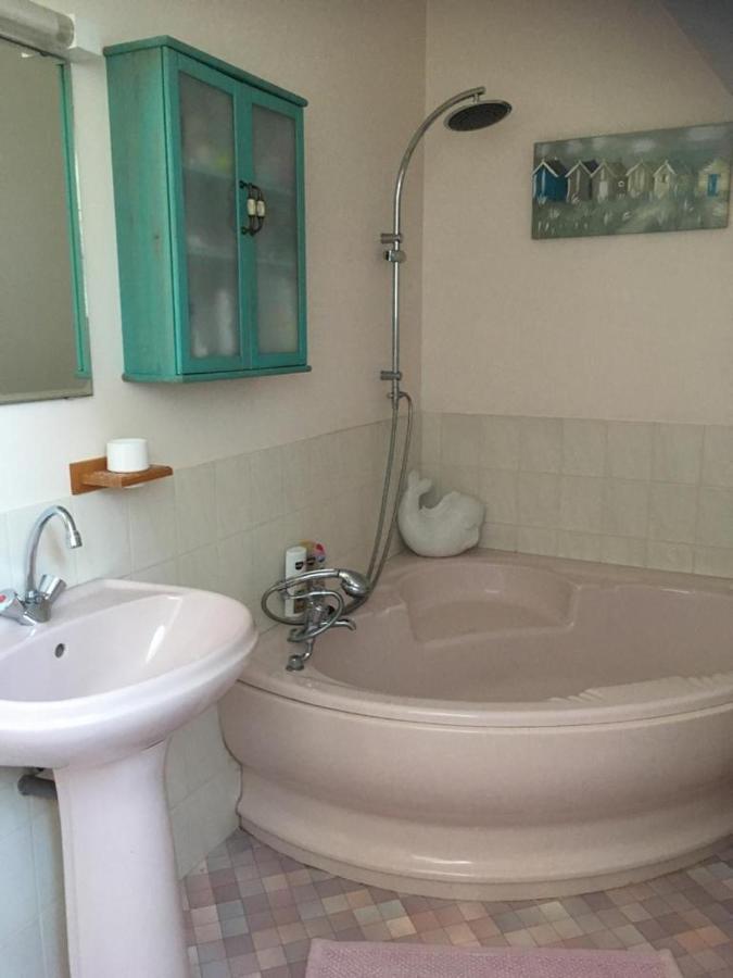 La Chaumiere Villa Sourdeval Buitenkant foto